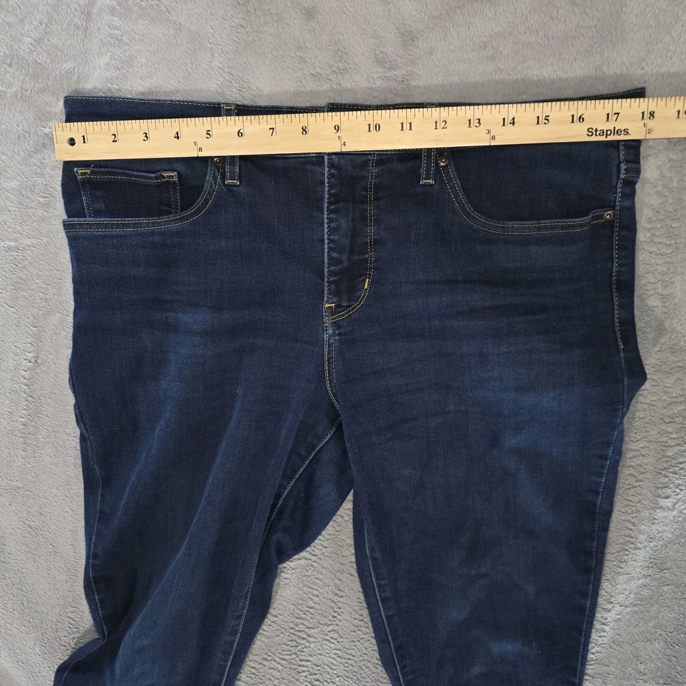 Levi's 311 Shaping Skinny Jeans Womens Dark Wash Blue Denim‎ Stretch Size 31 - Picture 11 of 16